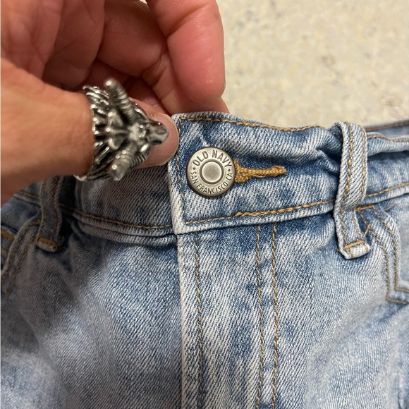 EUC Women’s Size 0 (26” Waist) Old Navy Cut-off Denim Shorts Stone Washed Blue - Picture 7 of 11